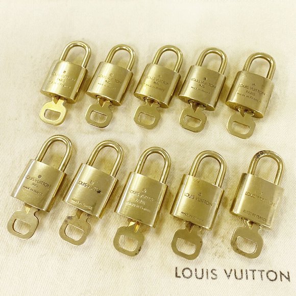 Louis Vuitton Brass Lock & Key Set - Gold Bag Accessories